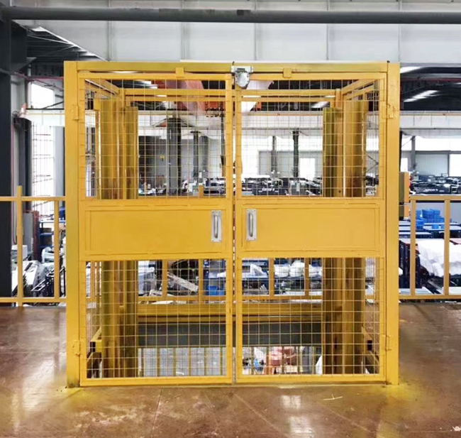 荆州智能导轨式升降机亮相