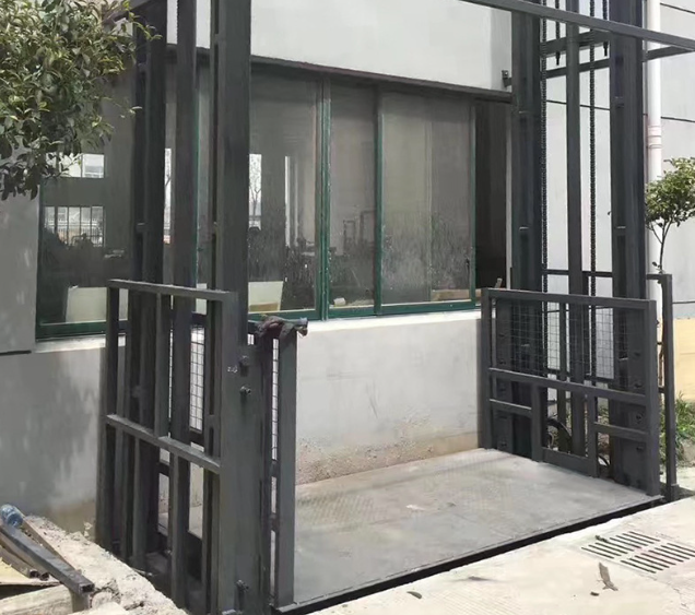 荆州导轨式施工升降机助力民生工程提速增效